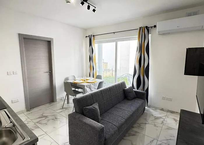 דירה High End In *